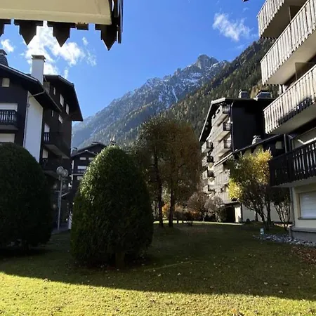 For 4 People * Chamonix